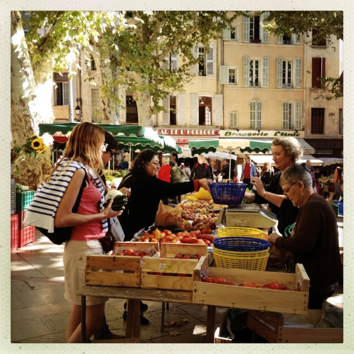 Kauft Gott in Frankreich hier ein? Händler auf einem Markt in Aix-en-Provence