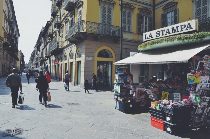 Ein Zeitungskiosk in Turin