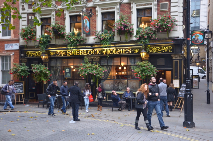 London on a Budget: A pub in Central London