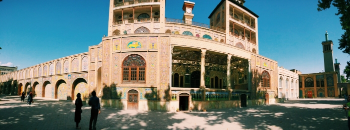 Ein Panorama des Golestan Palast in Teheran