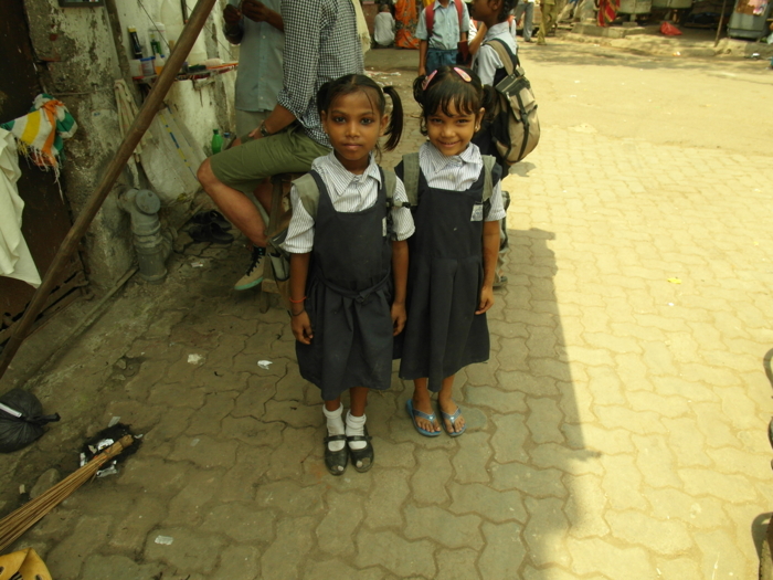 Slums_in_Mumbai_Schulkinder