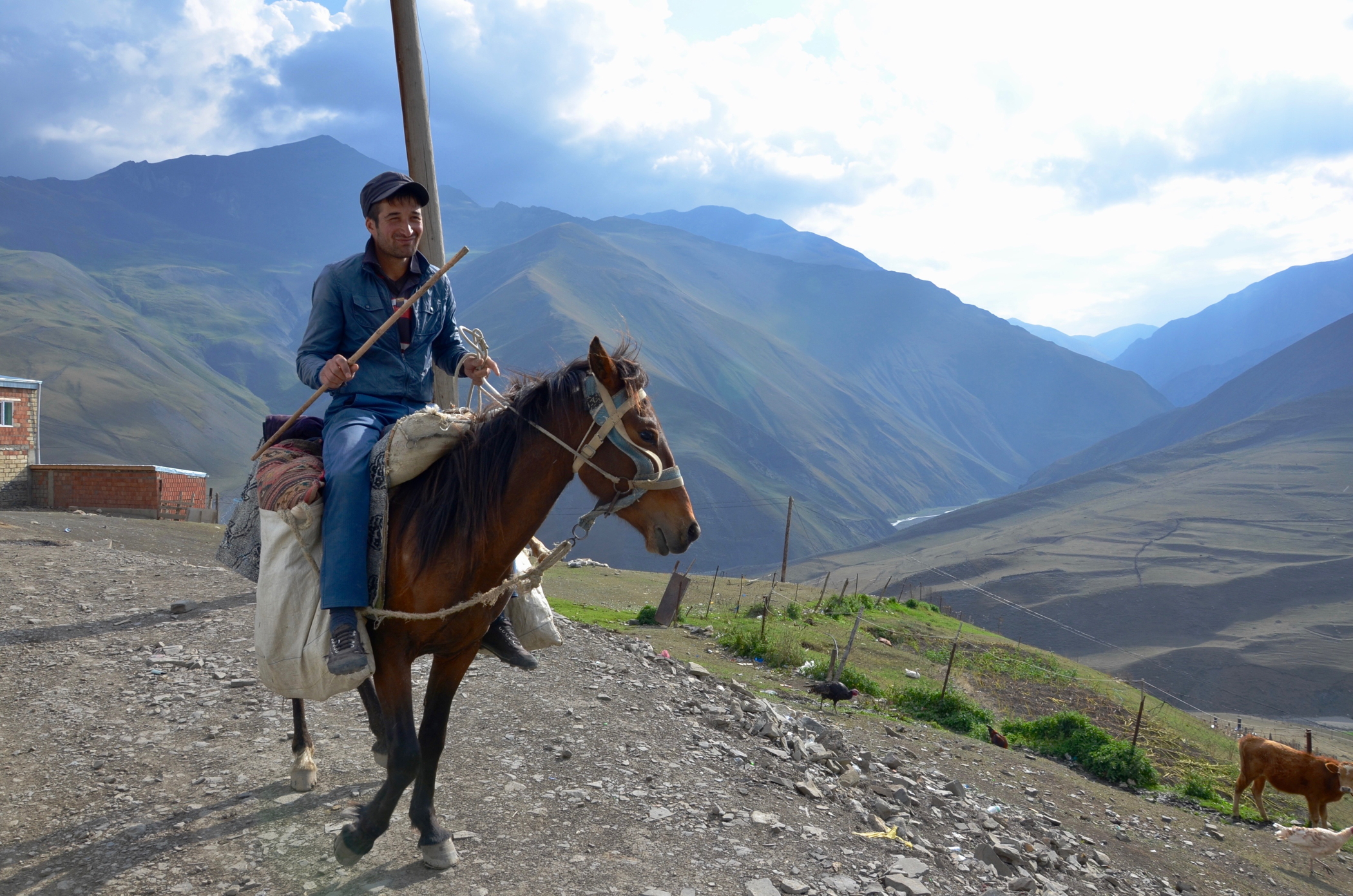 azerbaijan travel Xinaliq horse rider