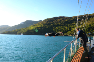 The ultimate Whitsunday Islands cruise: Party madness in a natural reserve of Australia