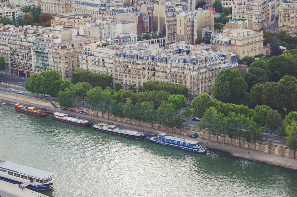 Ein Tag in Paris an der Seine