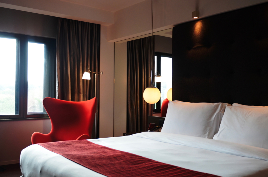 Where to stay in Hong Kong The Mira Hotel